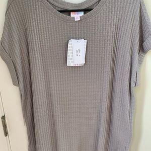 Lularoe Leah shirt